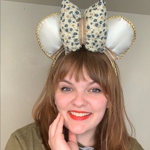 Mickey Ears, Minnie Ears!